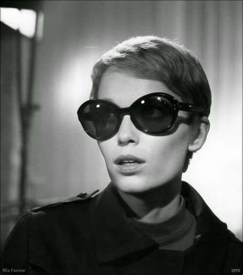 See more ideas about mia farrow, mia farrow pixie, short hair styles. 30 Beautiful Portraits of Mia Farrow in the 1960s | Art-Sheep