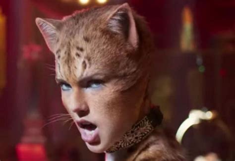 Cats 2019 cats filme completo dublado baixar. 'CATS' Trailer Shows First Look At CGI Cat People