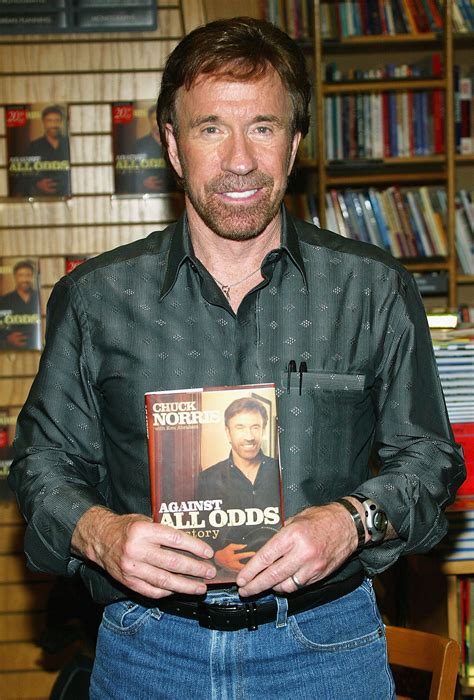 Ator Chuck Norris Faz 80 Anos No Apogeu Da Resistência Lori C