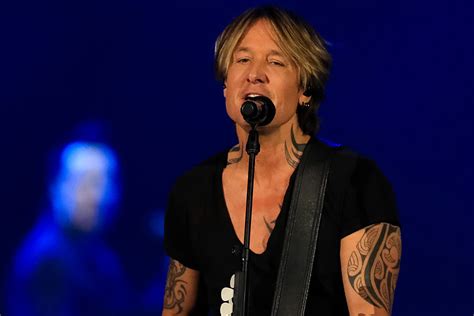 Keith urban was born on october 26, 1967 in whangarei, north island, new zealand as keith lionel urban. Keith Urban Is Exploring Socially Distanced Concert Options