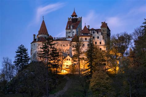 El Castillo De Drácula En Transilvania O Castillo De Bran Existe En La