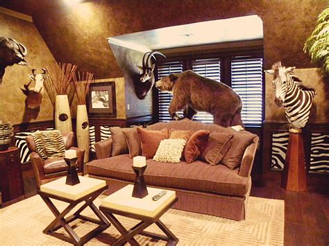 Deer hunting is a wonderful opportunity to get outdoors and spend time with friends and family. Trophy room/Man Cave!! Def having this for my hubby so all ...