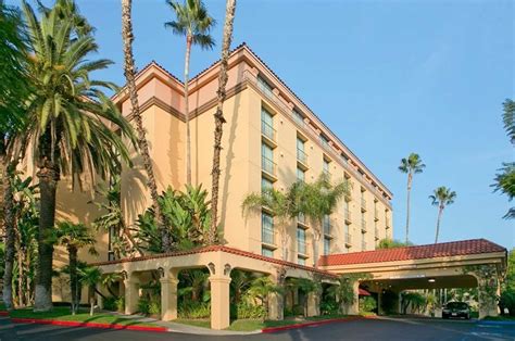 Embassy Suites Hilton Arcadia Hotel Pasadena Los Angeles Day Use