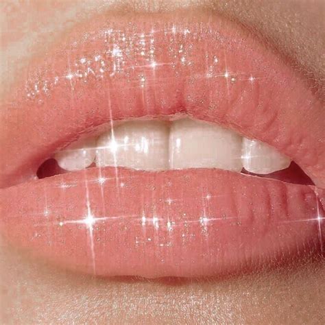 Pin By Caroline Olivia On Vsco Baby Pink Aesthetic Lips Photo