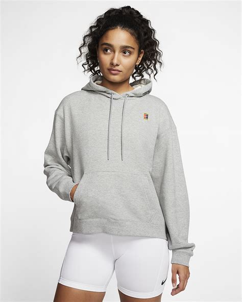 You're ready for chilly weather with this zip hoodie, in nike therma fabric that helps manage body heat to keep you warm. NikeCourt Tennis-Hoodie für Damen. Nike CH