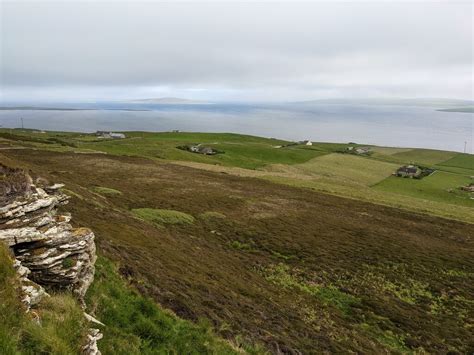 A Small Cliff Near The Knowe Of Yarso © David Medcalf Cc By Sa20