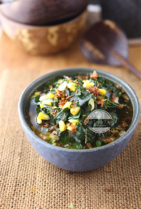 Mar 26, 2020 · sajikan sayur daun kelor bening berikut ini sebagai hidangan hangat dan menyehatkan di rumah. Sayur Bening Daun Kelor - Moringa Leaves Soup di 2020 ...