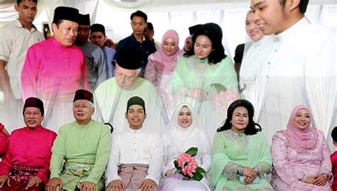 To connect with roslina, sign up for facebook today. Najib, Rosmah attend wedding of Ahmad Maslan's daughter ...