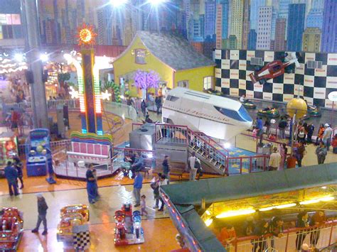 Sapatinho vermelho e os sete anões. NEOGEO - Shopping Guarulhos - Relight Engenharia