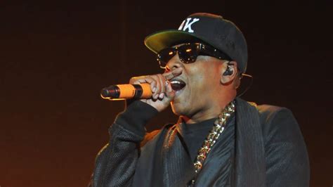 5 Wealthiest Hip Hop Artists