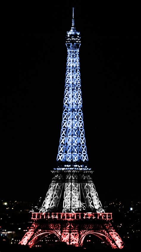 The eiffel tower cost 7,799,401.31 french gold francs to build in 1889, an amount equal to $1,495,139.89 at that time. Wallpaper Eiffel Tower (75+ images)