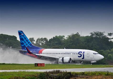 Hal tersebut dibenarkan oleh pihak airnav indonesia selaku penyelenggara navigasi penerbangan. Sriwijaya Air Terbang Lagi dari Malang ke Jakarta ...