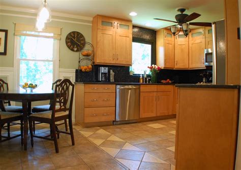 You'll need to choose between acrylic enamel paint and alkyd paint for. 30+ painted kitchen cabinets ideas for any color and size ...