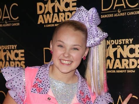 Jojo Siwa Says Coming Out As Lgbtq Has Made Her Happier K Country 937