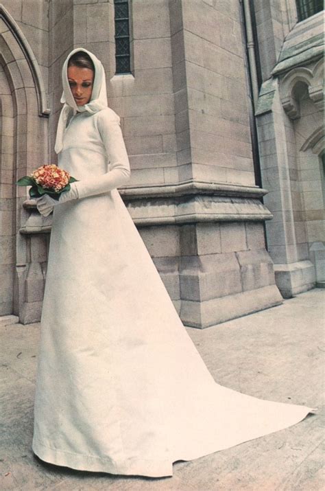 Of course the fact that the back ruffles remind me of leanne&39s lovely winning dress from last … 1930s vogue vintage sewing pattern 2241. V2520