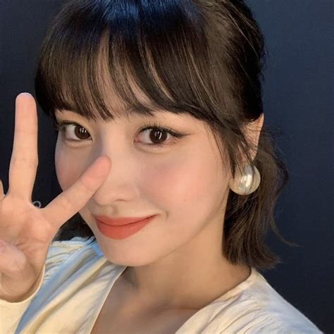 Hirai Momo Twice Selca Icon Pfp Kpop K Pop Nayeon South Korean Girls