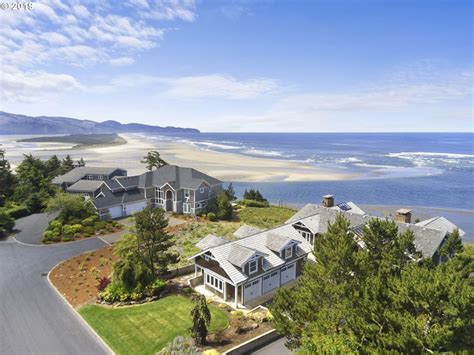 5 Luxurious Oregon Coast Homes For Sale With Views The Local Arrow