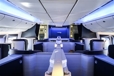 For more information on british airways business class cabin amenities and business class seats, see the british airways website or consult with your travel agent. Review: British Airways First Class on the 777 LHR-AUH