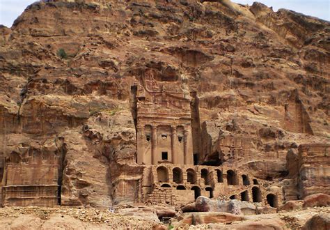 Lost City Of Petra Aquiziam