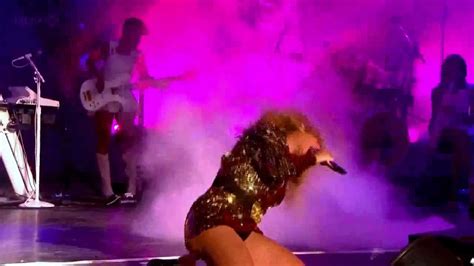 Beyoncé The Beautiful Ones And Sex On Fire Live At Glastonbury 2011 Hd Youtube