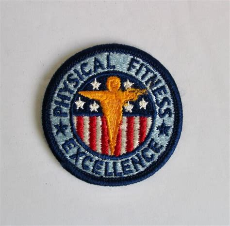 Vintage Nos Embroidered Patch Physical Fitness Excellence Badge Army