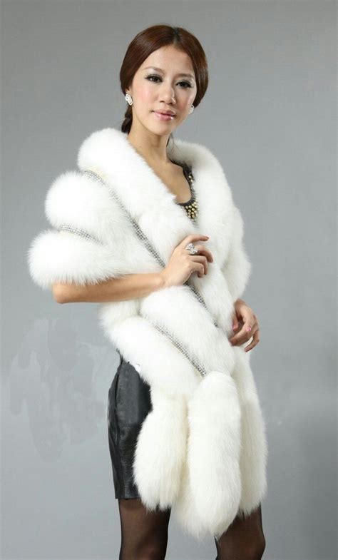 Luxury Winter Party Shawl White Fox Fur Shawl Diamond Fox Fur Tail
