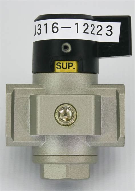 12223 Smc 3 Way Manual Shut Off Valve ¼ Npt Vhs3000 02 J316gallery