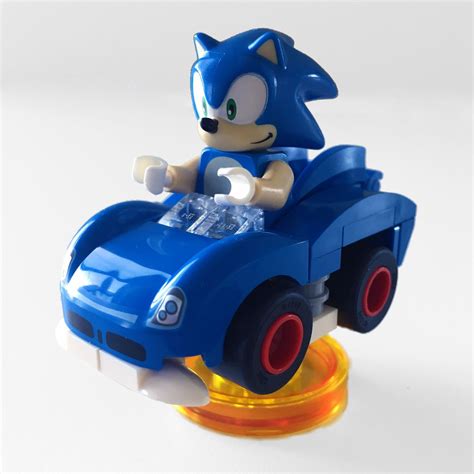 Sonichedgeblog The Lego Sonic Minifig Riding The Sonic Speedster