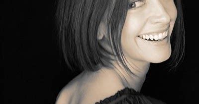 En 2000, après avoir participé à la telenovela santo ladrón , burr quitte la télévision chilienne et s'installe en france, où elle travaille à la réalisation de. Biografía de Claudia Burr | Wiki Chilenas