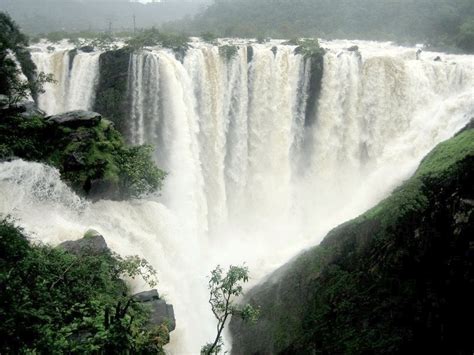20 Best Waterfalls In India That You Must See Holidify