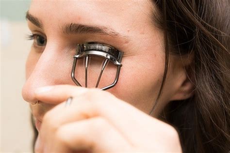 the best eyelash curler reviews by wirecutter