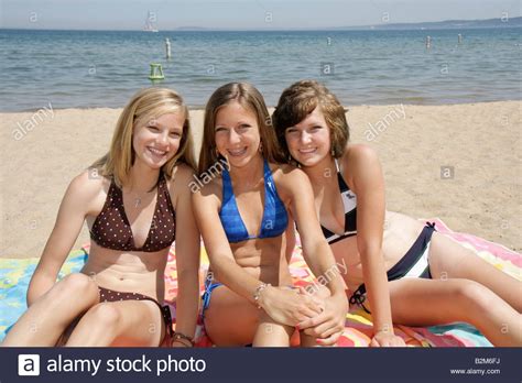 Bikini Teen Beach Pics