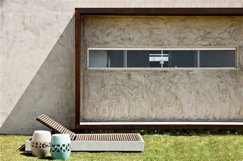 Caixa de concreto revela pequena casa de 65 m² Foto Edgard Cesar