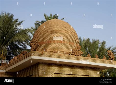 Brickwork In The Tunisian Architecture Of Tozeur Stock Photo Alamy