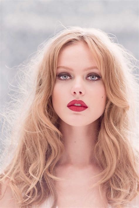 aspicia frida gustavsson of img models photographed by
