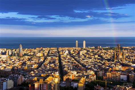 Tuck into tasty tapas and traditional wines on this gastronomic tour of barcelona. Barcelona Wallpapers, Pictures, Images