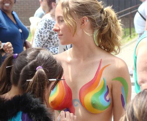 Body Paint Nude Pics Real Girls Flashing In Public