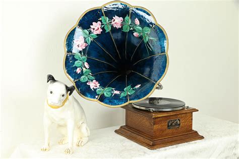 Sold Oak Antique Victrola Tabletop Victor Phonograph Morning Glory