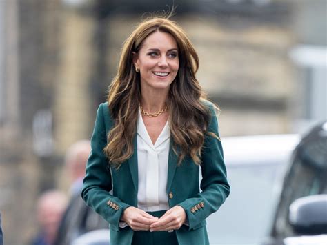 Top Kate Middleton Royal Fashion Moments Photos Sheknows