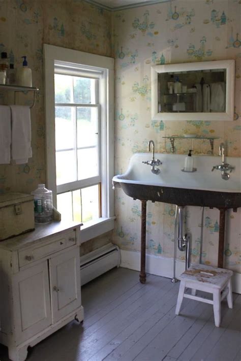 53 Vintage Farmhouse Bathroom Ideas 2017 Roundecor Home Beautiful