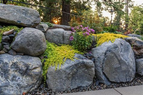Spokane Boulder Retaining Wall With Rock Garden Landscaping Rock Wall