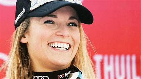 Born 27 april 1991) is an swiss world cup alpine ski racer and olympic medalist. Lara Gut startet unter anderem Namen - Ski Alpin ...