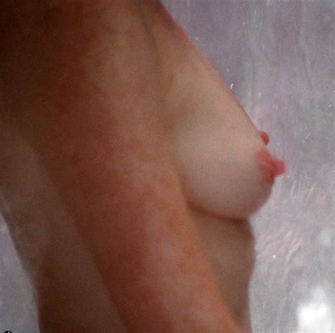 Julianne Moore Nipples Cumception