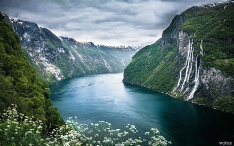 Geiranger Fjord Norway 2560x1600 Wallpaper