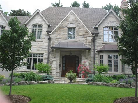 Indiana Limestone Variegated Sawn Coursing Limestone House