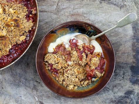 6 Delicious Rhubarb Dessert Ideas Saga