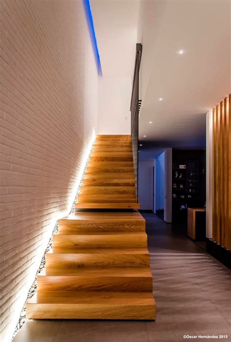 Luz En Escalera Penthouse Stairs Stairwell Lighting Staircase Design