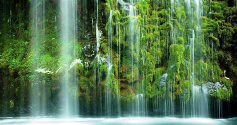 animated waterfall wallpapers top free animated waterfall backgrounds wallpaperaccess