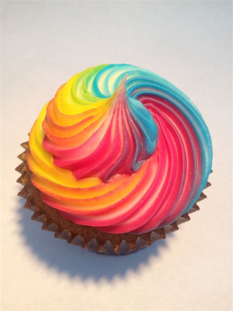 Čoko Mafin Rainbow Cupcakes Rainbow Cake Cupcake Cakes