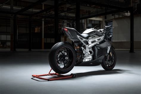 Triumph Te 1 Electric Motorcycle Breaks Cover In Prototype Form Packs